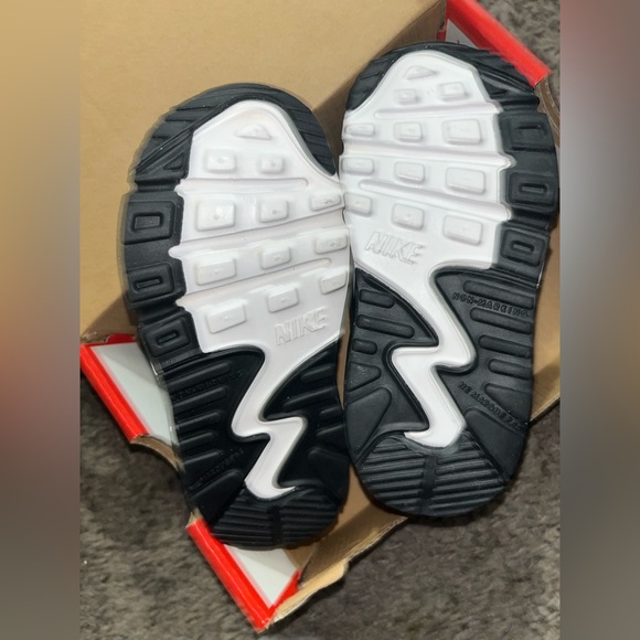 Nike Kids' Air Max 90 Black White Sneakers - Picture 6 of 6